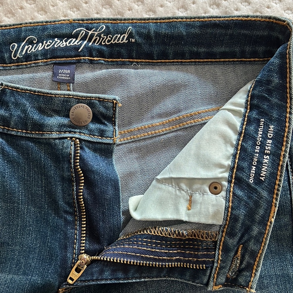 Mid-rise Skinny Jeans